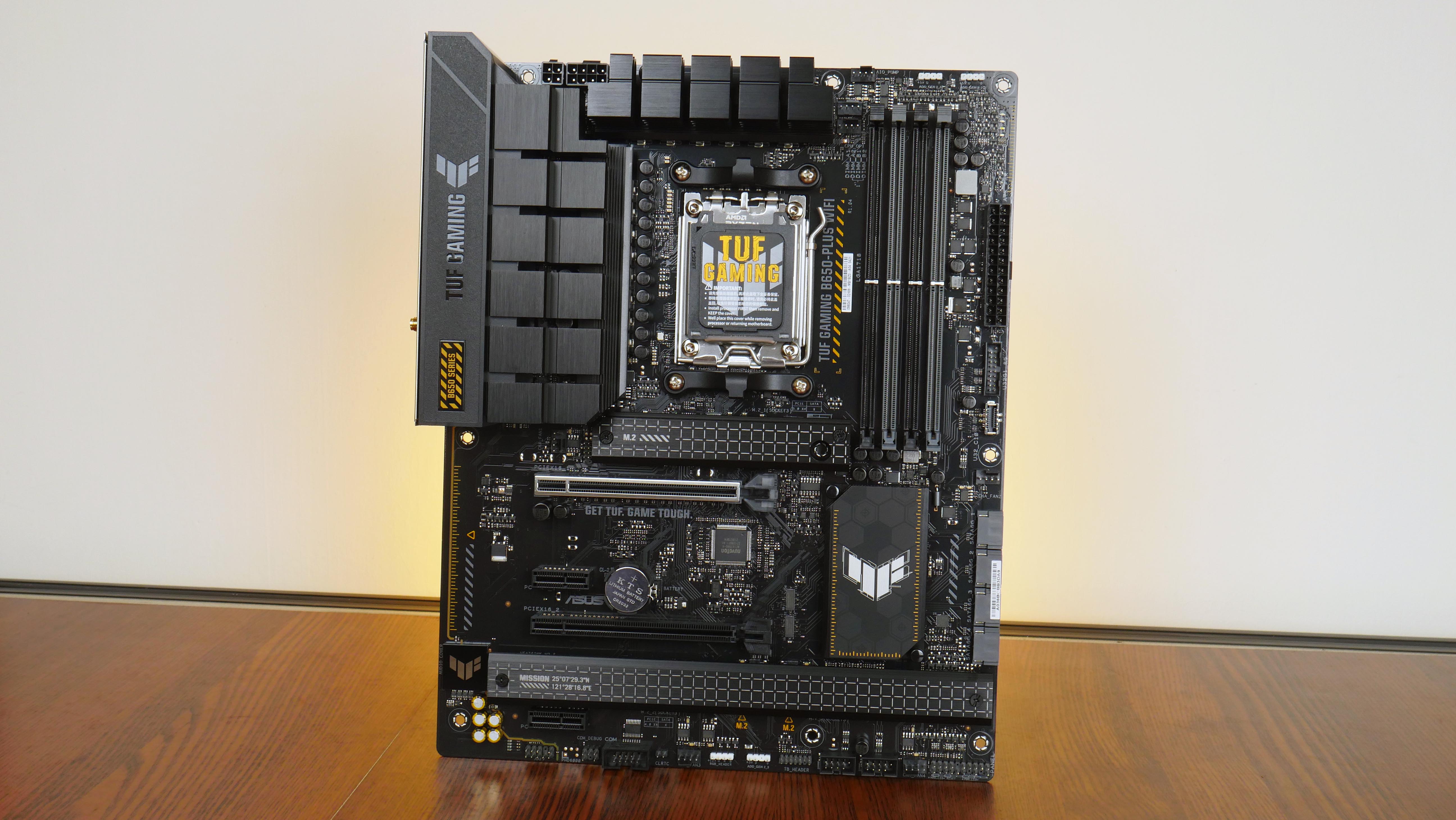 ASUSマザーボード）TUF GAMING B650M-PLUS ほぼ未使用 公式通販激安